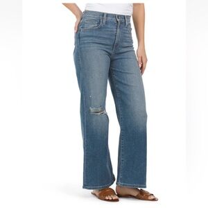NWT Joe’s Jeans High Rise Wide Leg Distressed Ankle Jeans 32